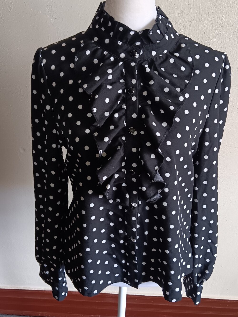 Polka Dot Ruffle Button-Up Medium Blouse Black & White Long Sleeve